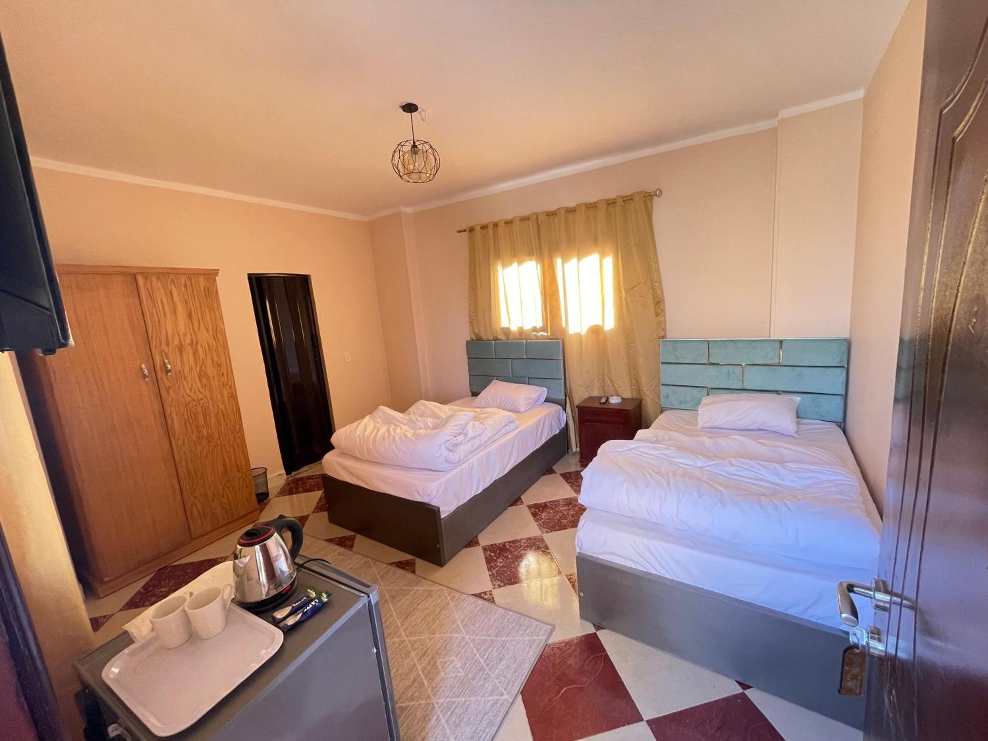 Sami Holiday Inn - Pyramids View Rooftop Al Kawm al Akhdar Bagian luar foto