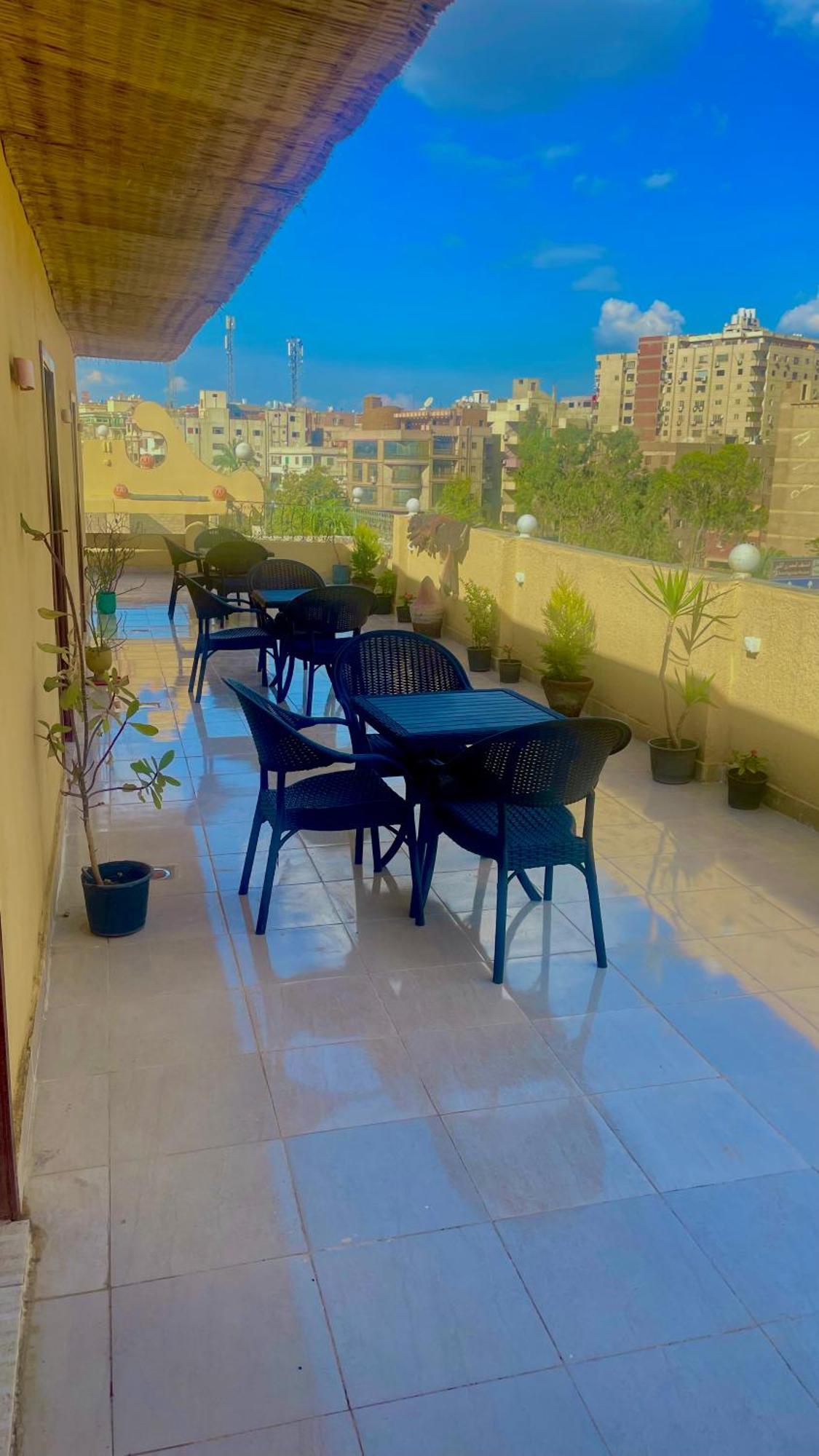 Sami Holiday Inn - Pyramids View Rooftop Al Kawm al Akhdar Bagian luar foto